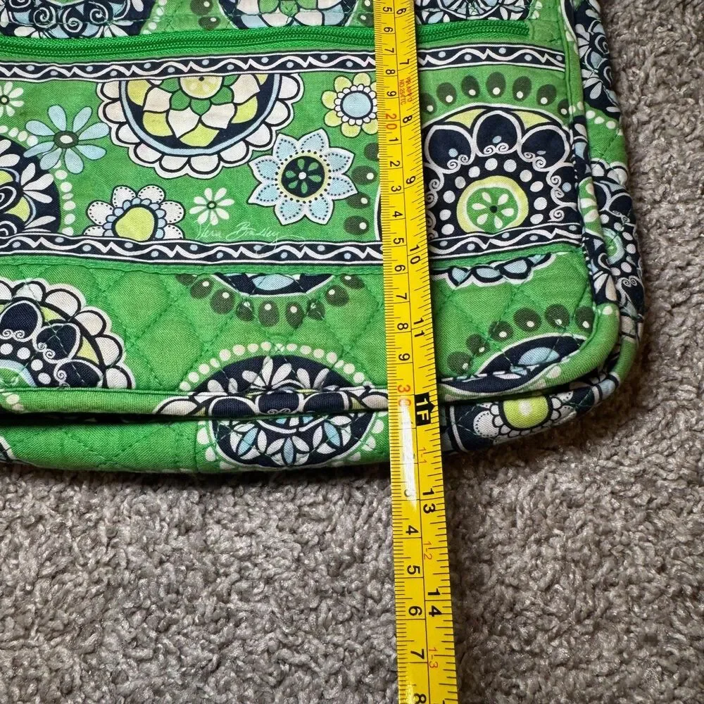 Vera Bradley Bag Green Mailbag Crossbody Cupcake Quilted Floral Retired Purse